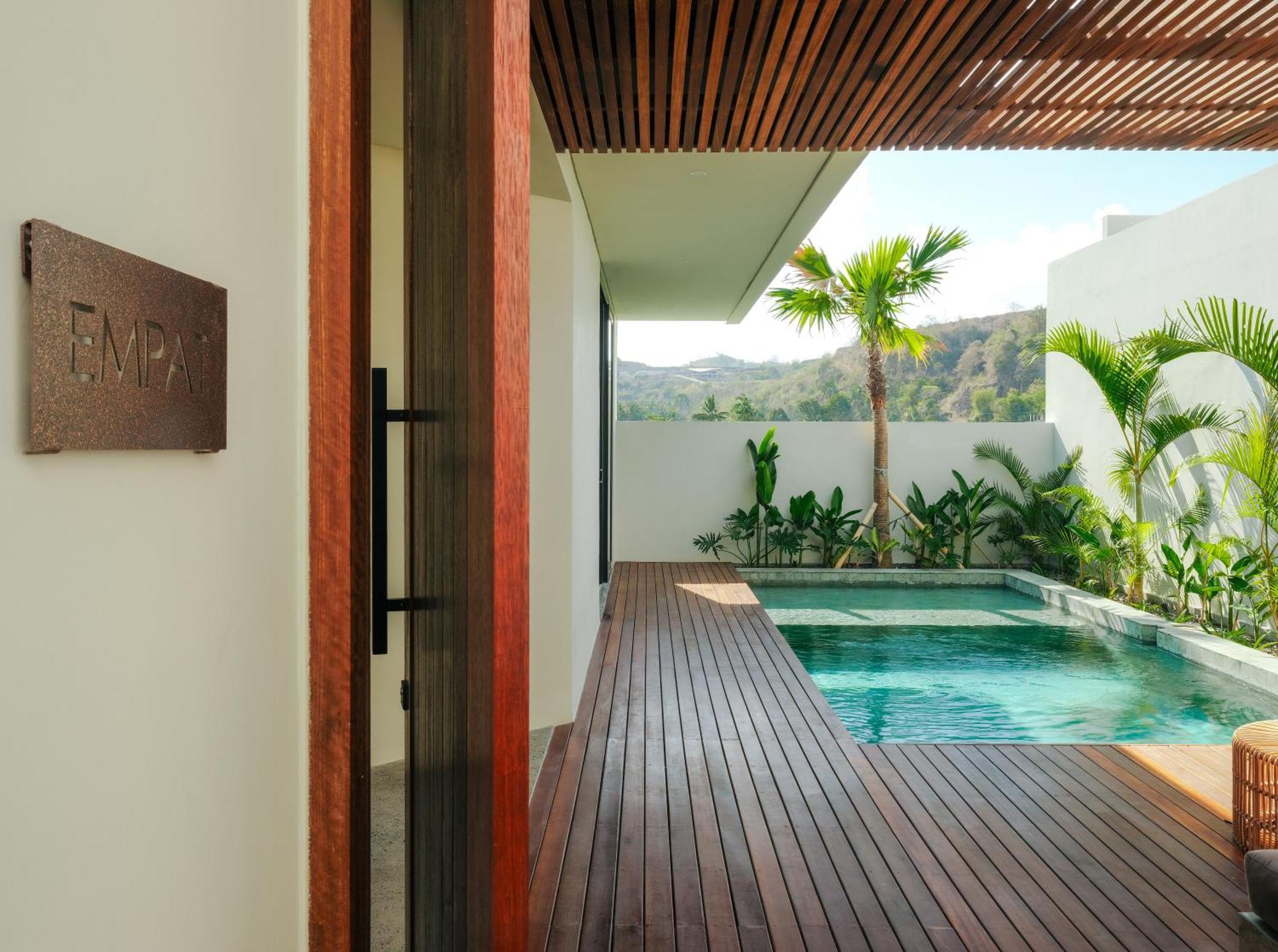 Suku Lifestyle Hotel & Villas Selong Blanak Exterior foto
