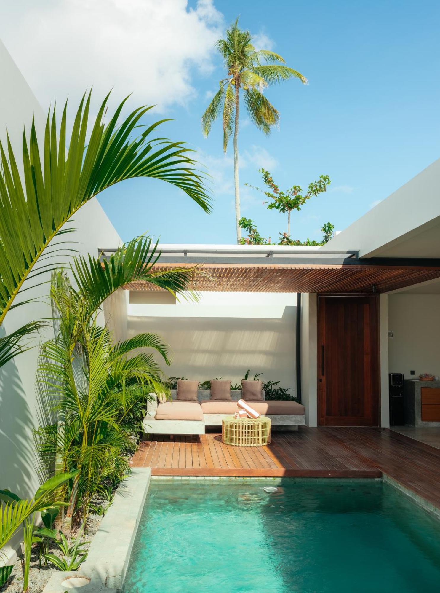 Suku Lifestyle Hotel & Villas Selong Blanak Exterior foto