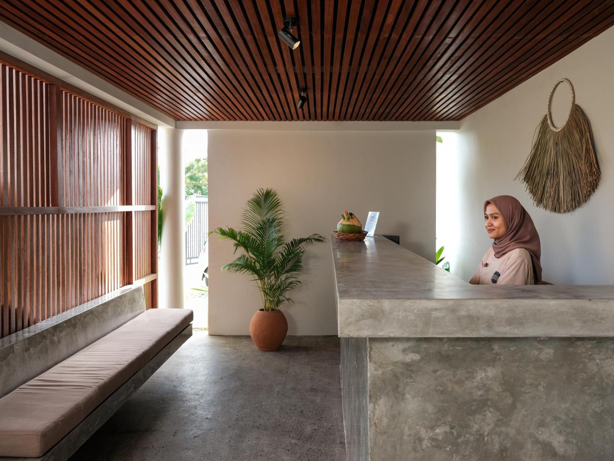 Suku Lifestyle Hotel & Villas Selong Blanak Exterior foto
